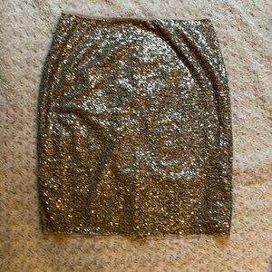 Chicos size 2 Champagne sequined skirt